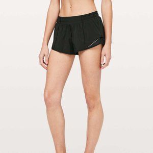 Lululemon Black Hotty Hot Shorts 2.5" Size 2
